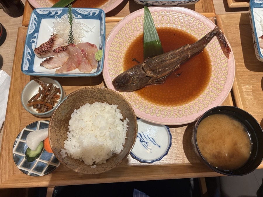 刺身煮魚定食